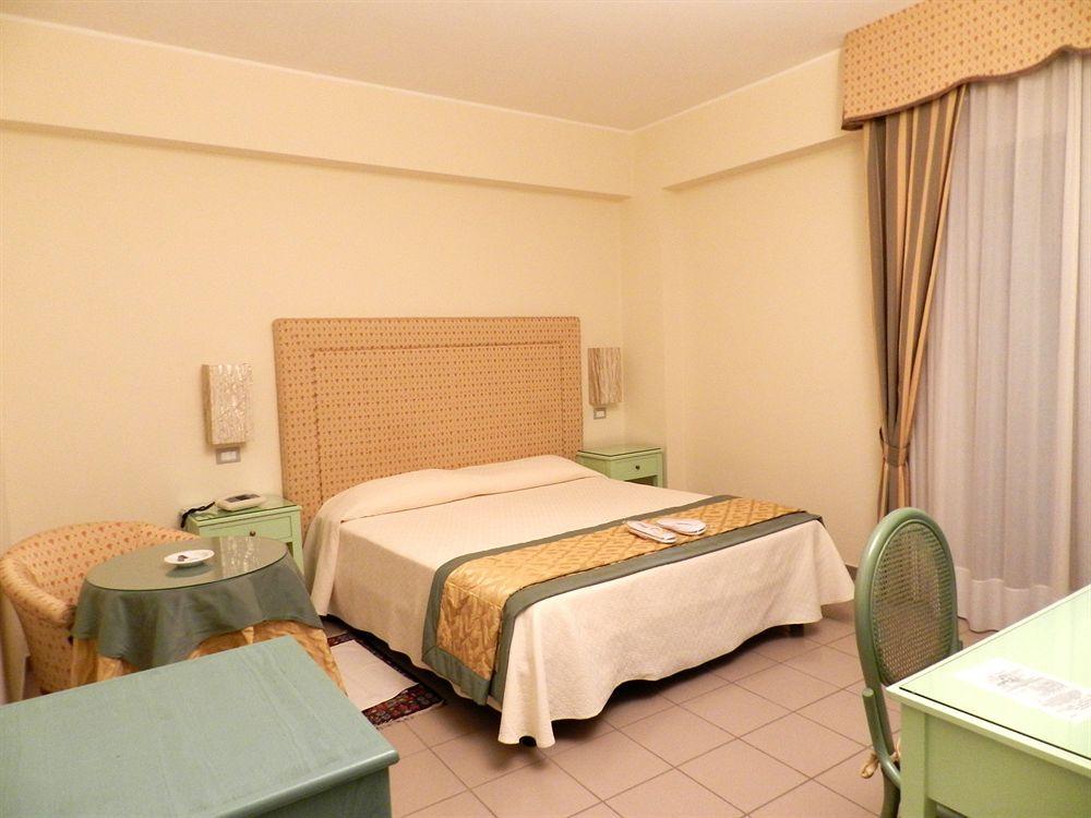 Hotel Il Mulino Capo dʼOrlando Exteriér fotografie